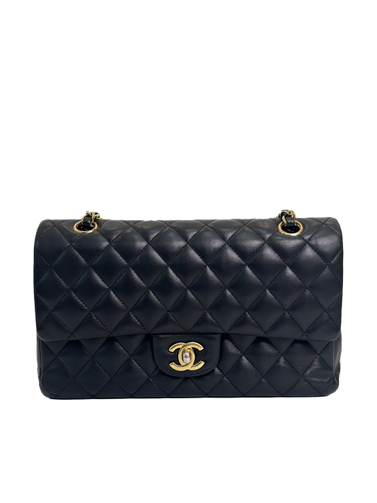 CHANEL Classic Flap Bag