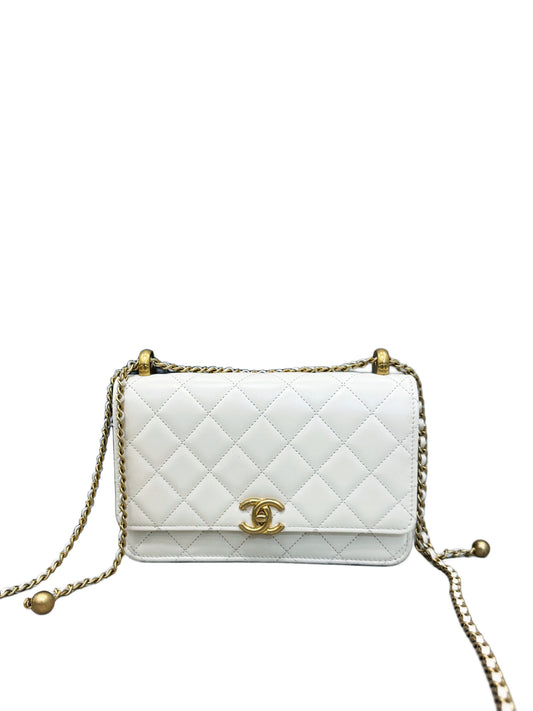 CHANEL WOC