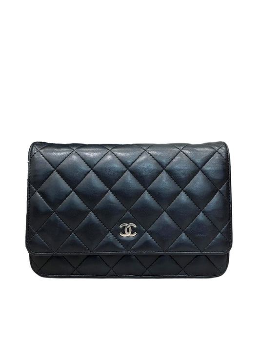 CHANEL WOC