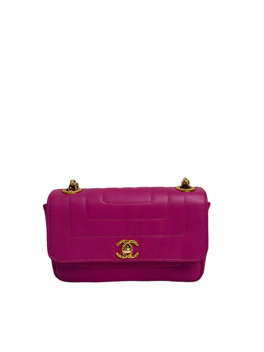 CHANEL Vintage Diana Flap Bag