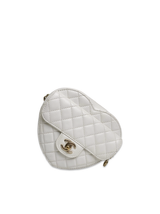 CHANEL heart-shaped classic flap
