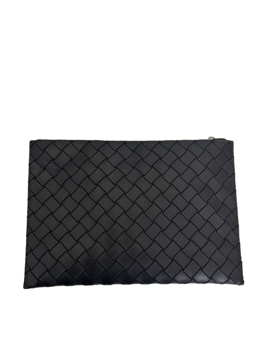 BOTTEGA VENETA Intrecciato Woven Pouch