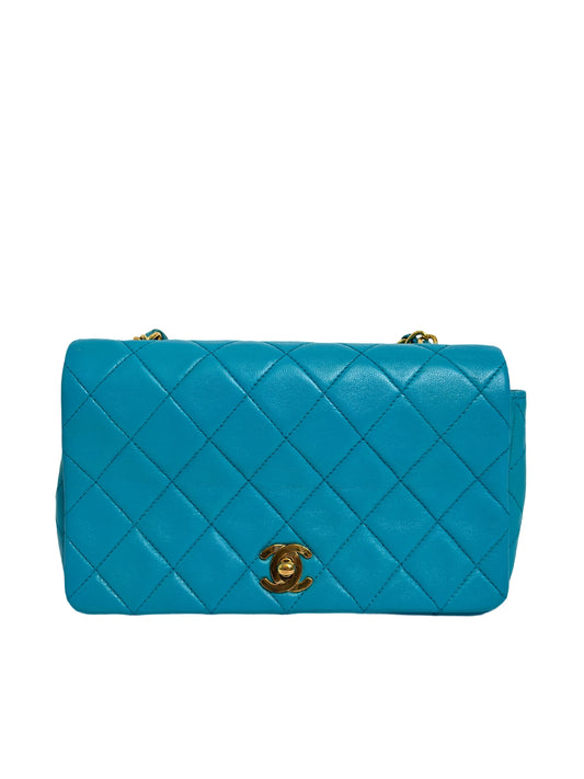 CHANEL Classic Flap Bag