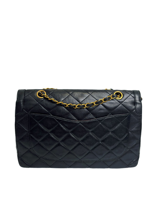 CHANEL Classic Flap Bag