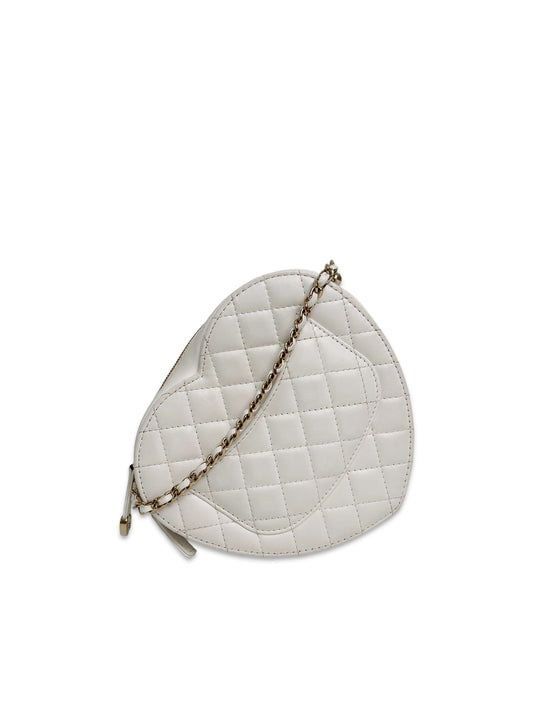 CHANEL heart-shaped classic flap
