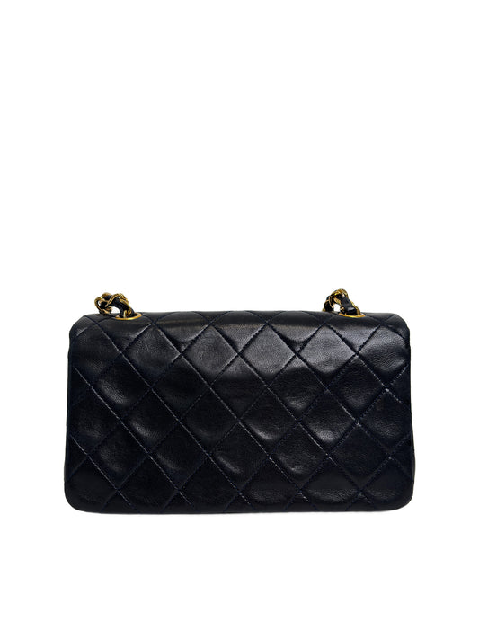 CHANEL Vintage Quilted Flap Chain Bag
